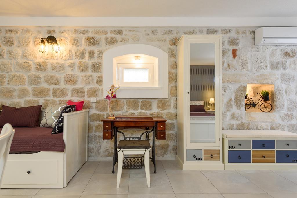 Studio Tironi 2 -Sonja Trogir Exterior foto